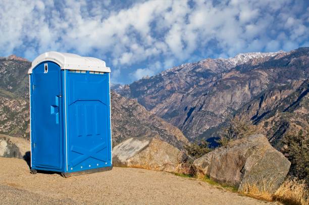 Porta potty delivery and setup in Lavon, TX